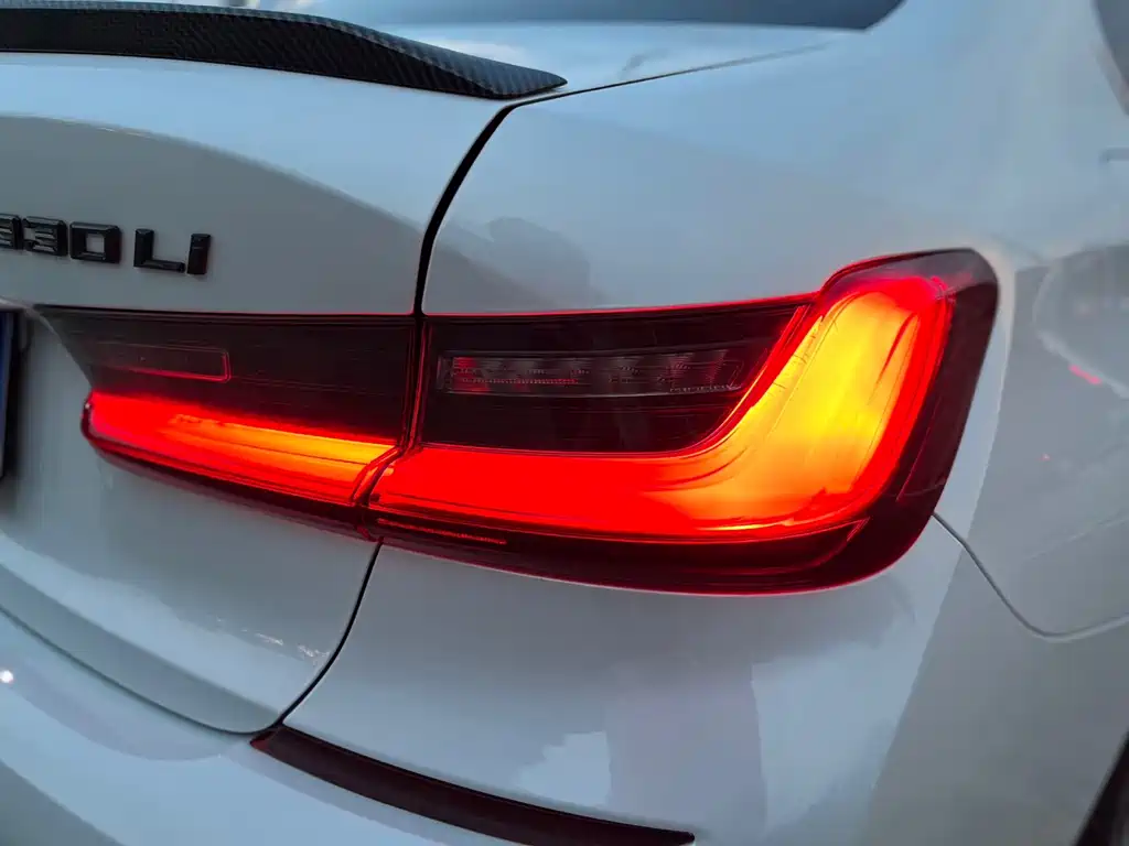 BMW 3 Series — миниатюра 21