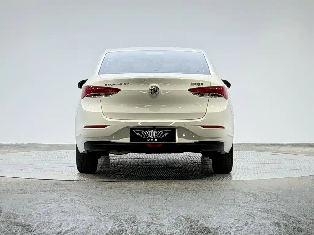 Buick Excelle — миниатюра 3