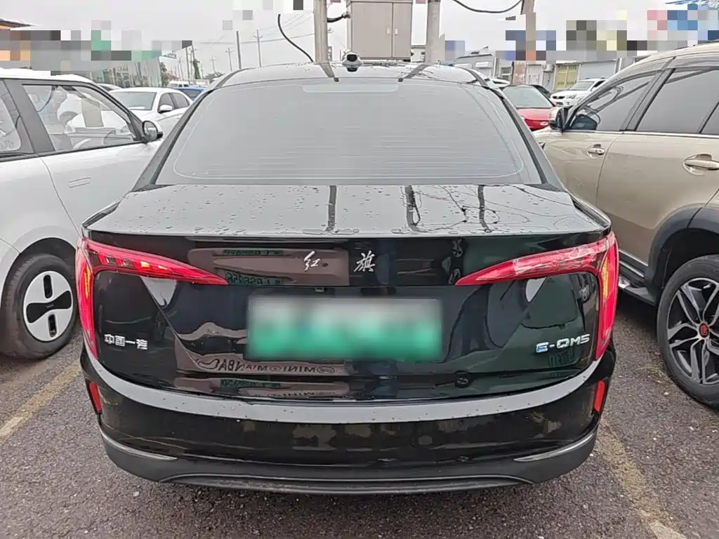 Hongqi Hongqi E-QM5 — миниатюра 6