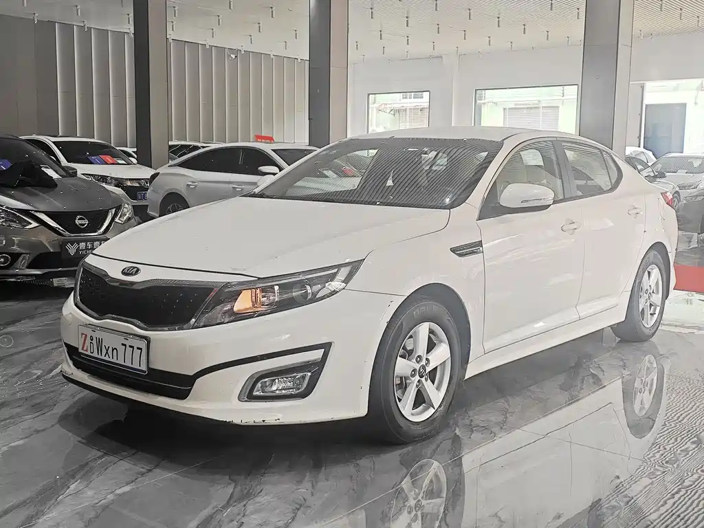 Kia K5 2015 2.0L AT GL
