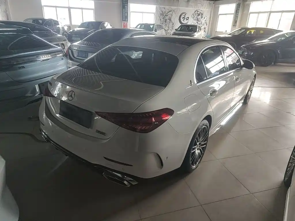 Mercedes-Benz C-Class — миниатюра 7