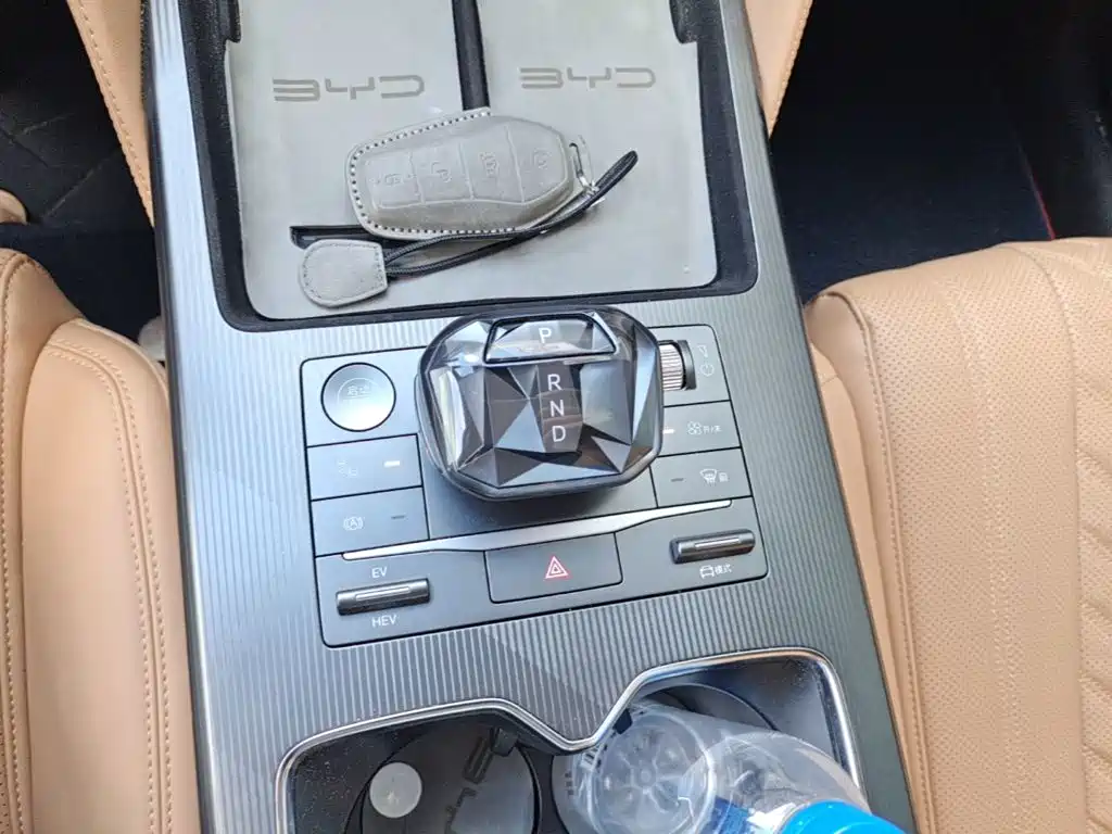 BYD L DM-i — миниатюра 14
