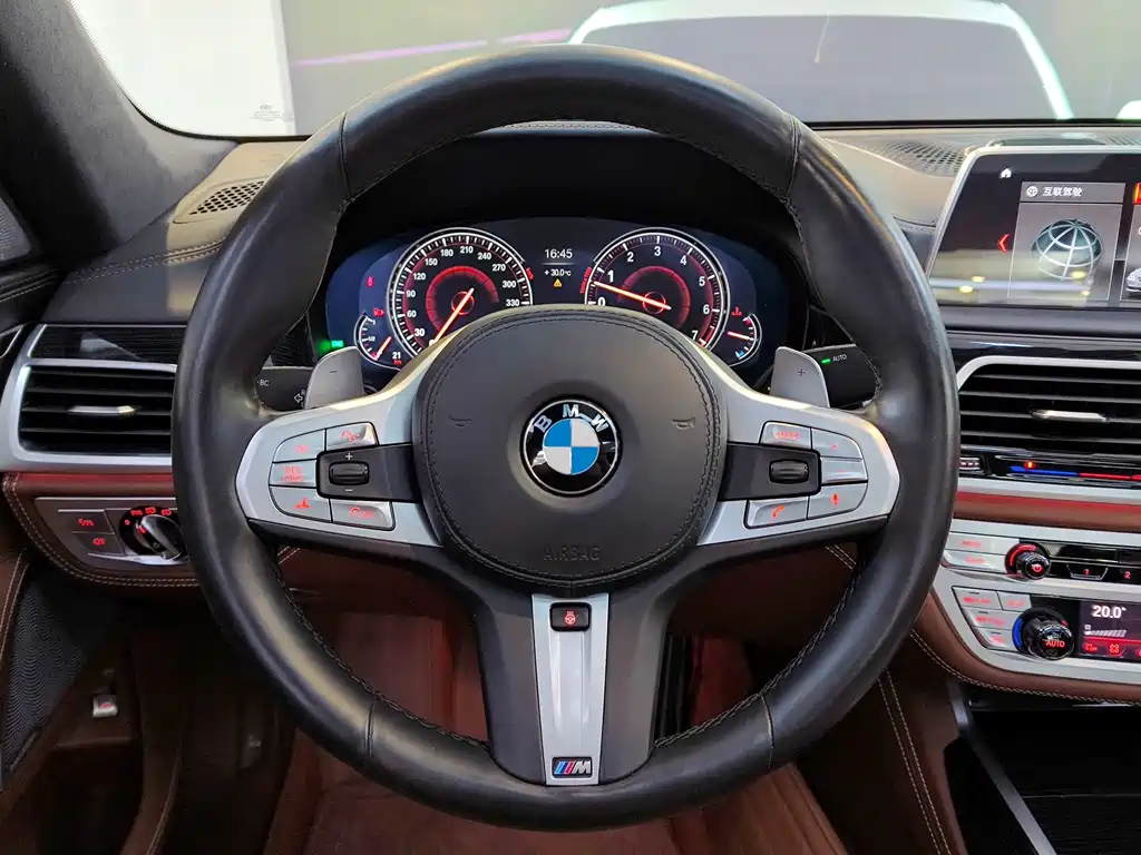 BMW 7 SERIES