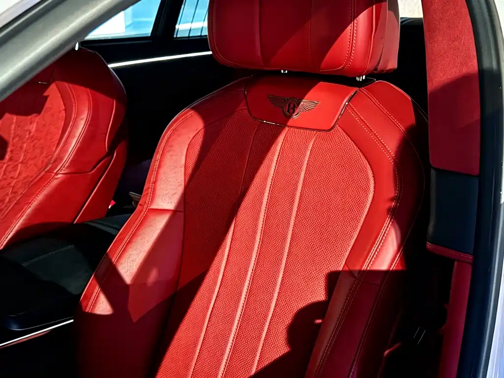 Bentley Flying Spur — миниатюра 15