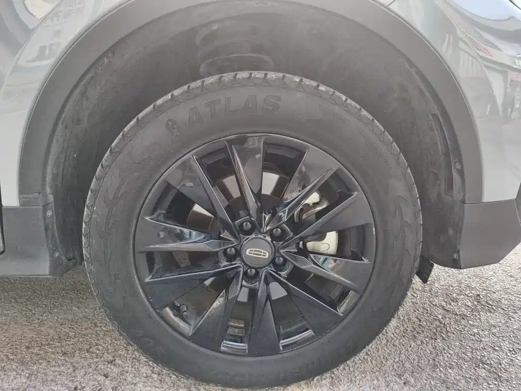 Geely Boyue — миниатюра 8