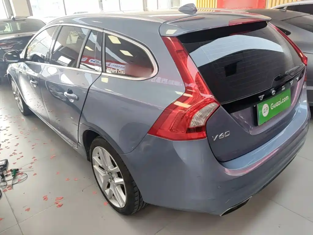 Volvo V60 — миниатюра 5