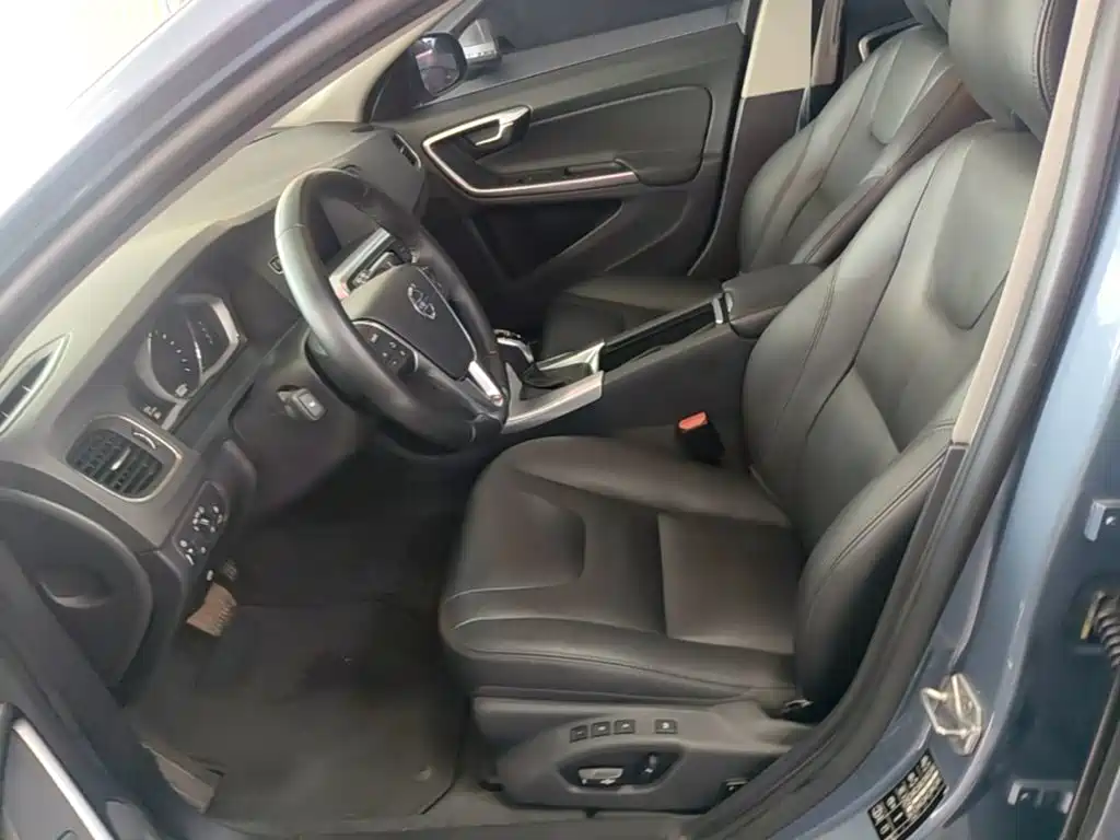 Volvo V60 — миниатюра 15