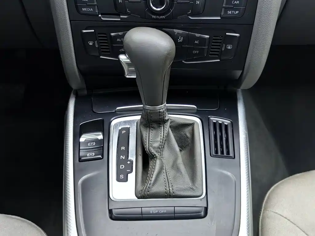 Audi A4L — миниатюра 13