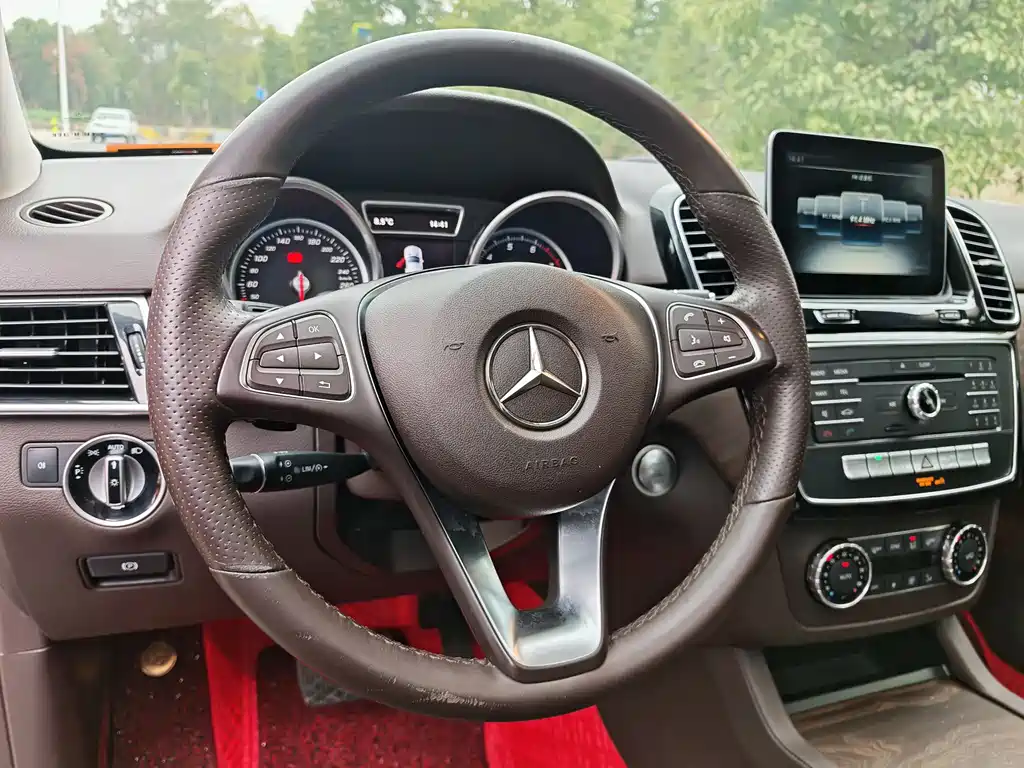 MERCEDES-BENZ GLE