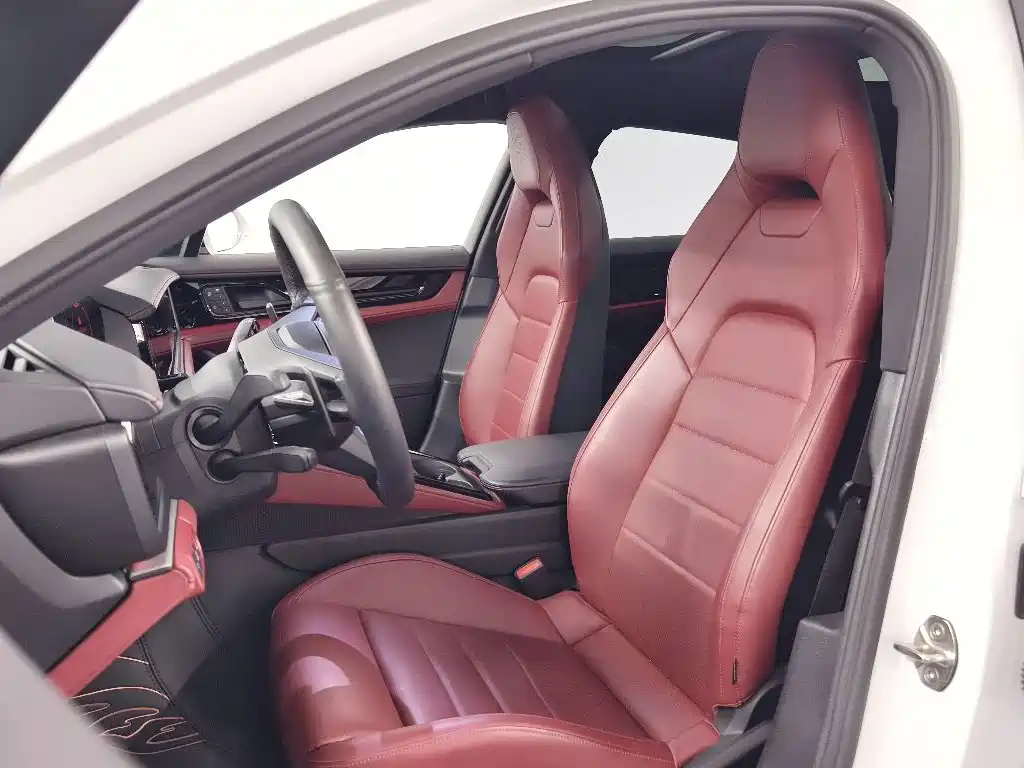 Porsche Panamera — миниатюра 11