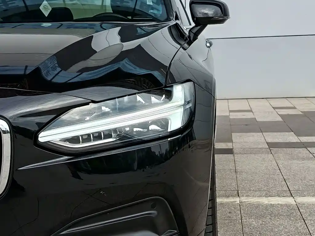 Volvo S90 2022 — фото 22