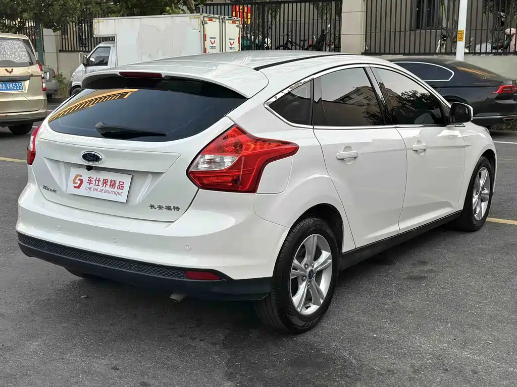 Ford Focus — миниатюра 5