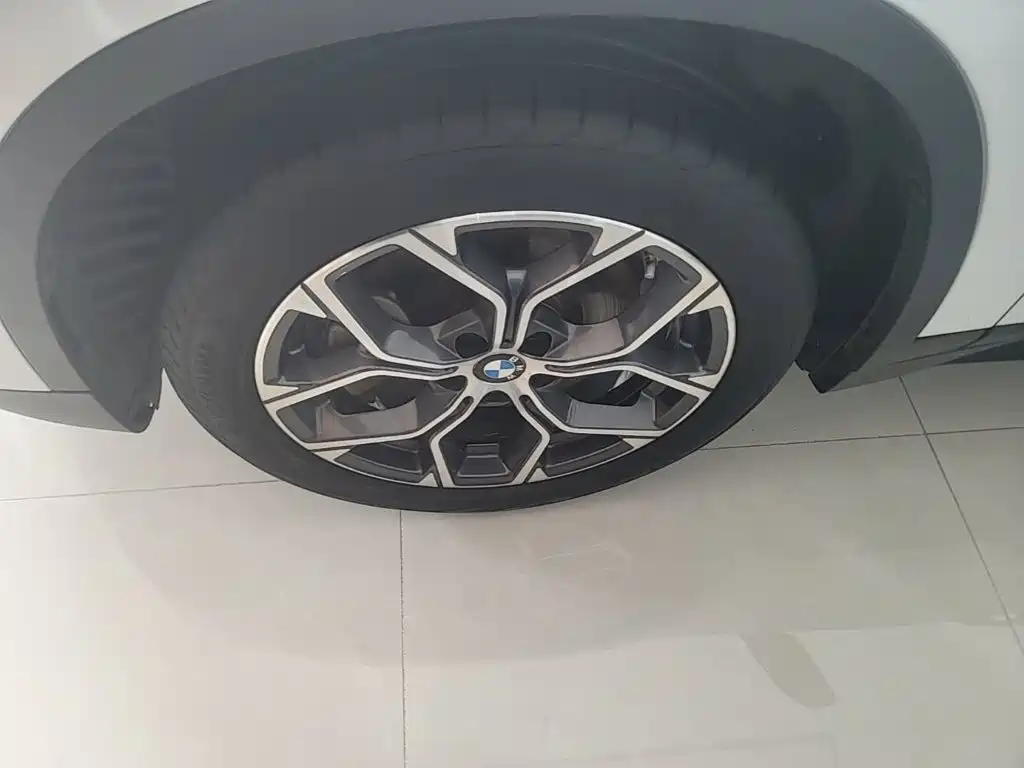 BMW X1 — миниатюра 23