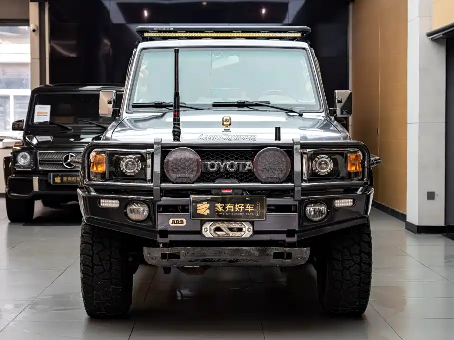 Toyota Land Cruiser — миниатюра 2