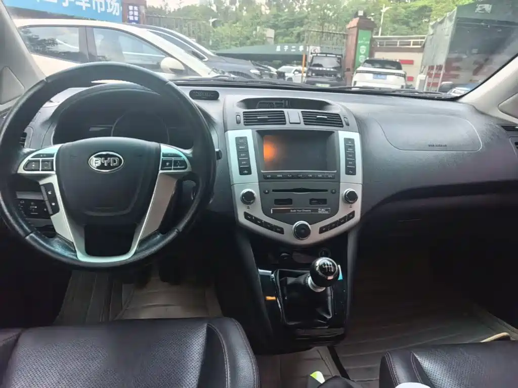BYD S6 — миниатюра 11