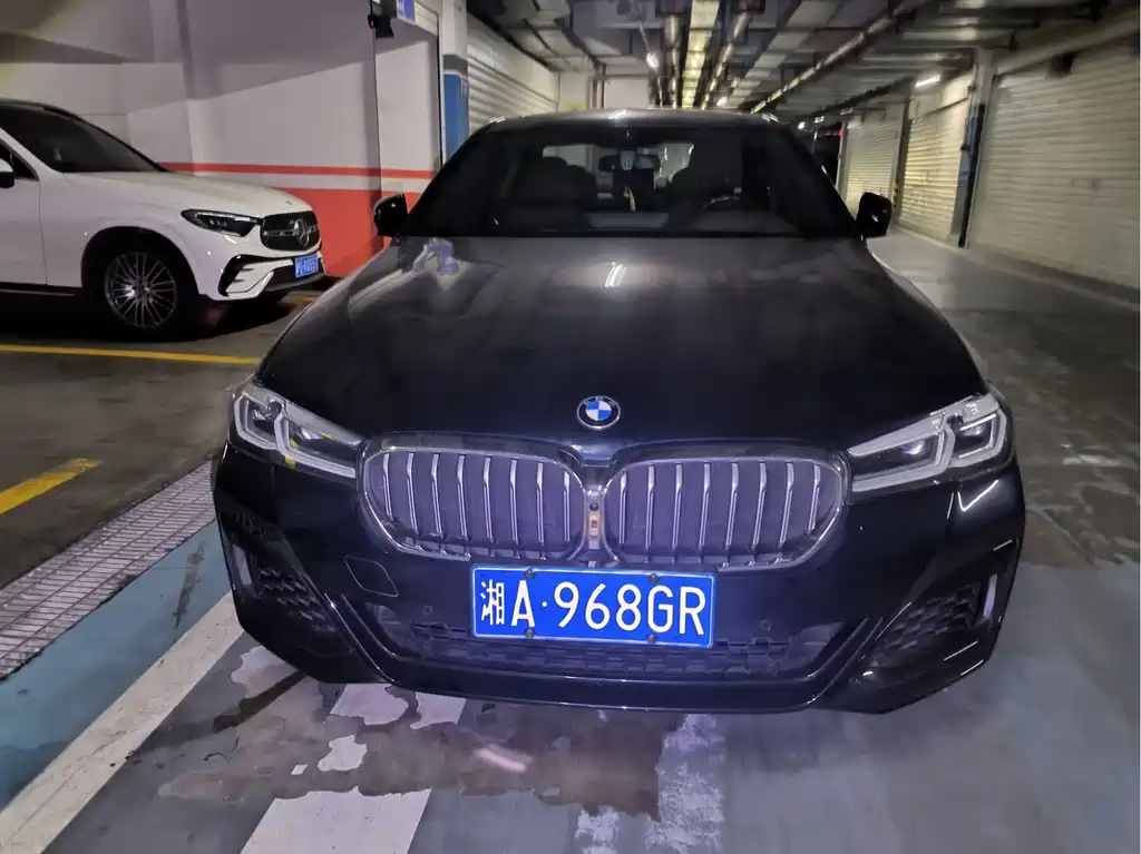 BMW 5 Series — миниатюра 2