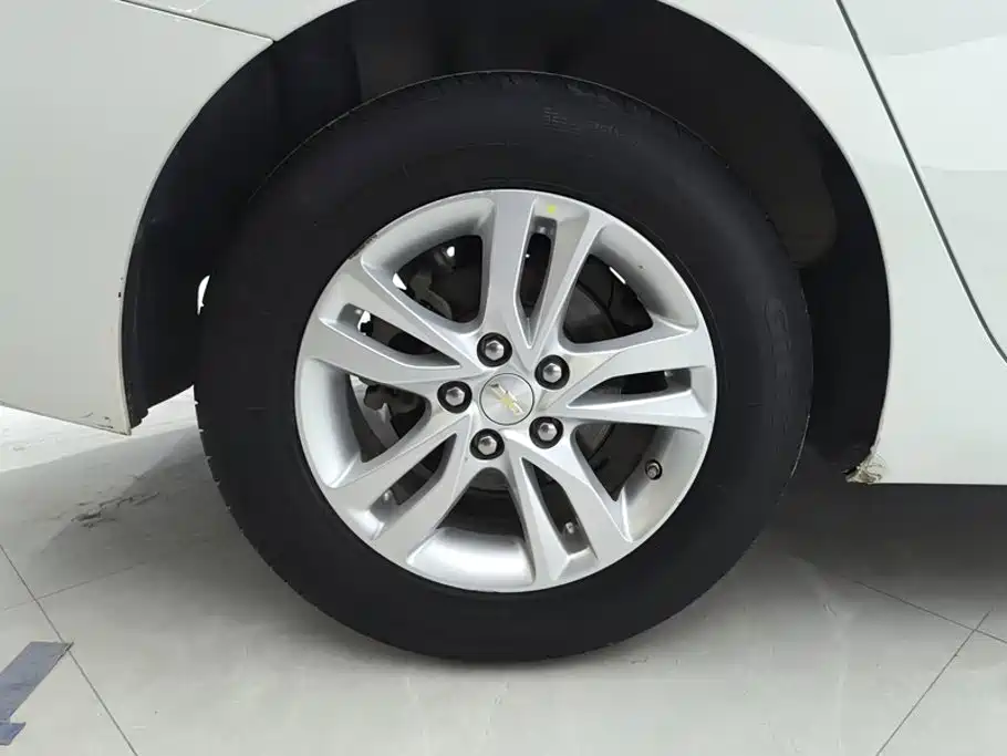 Chevrolet Cavalier — миниатюра 6