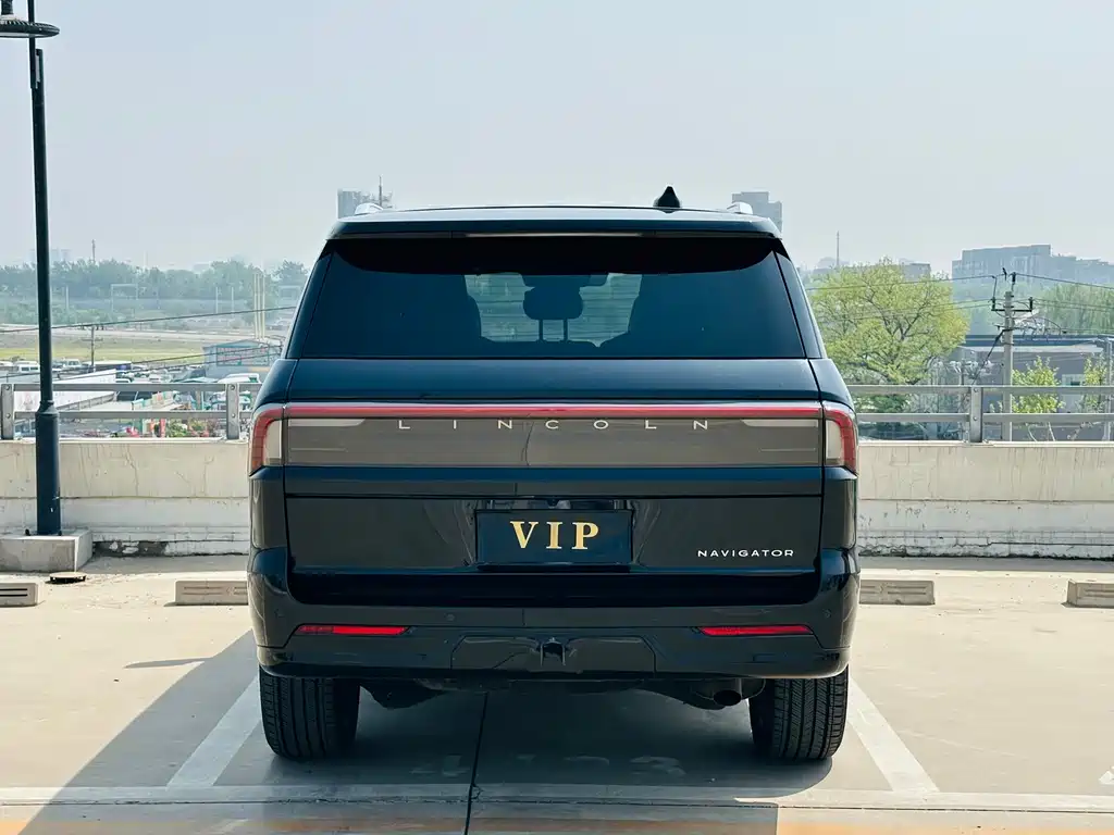 Lincoln Navigator 2025 3.5T