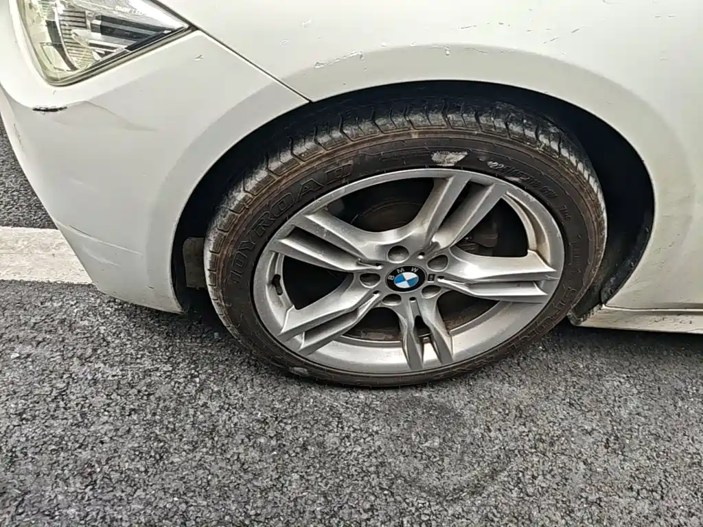 BMW 3 Series — миниатюра 23