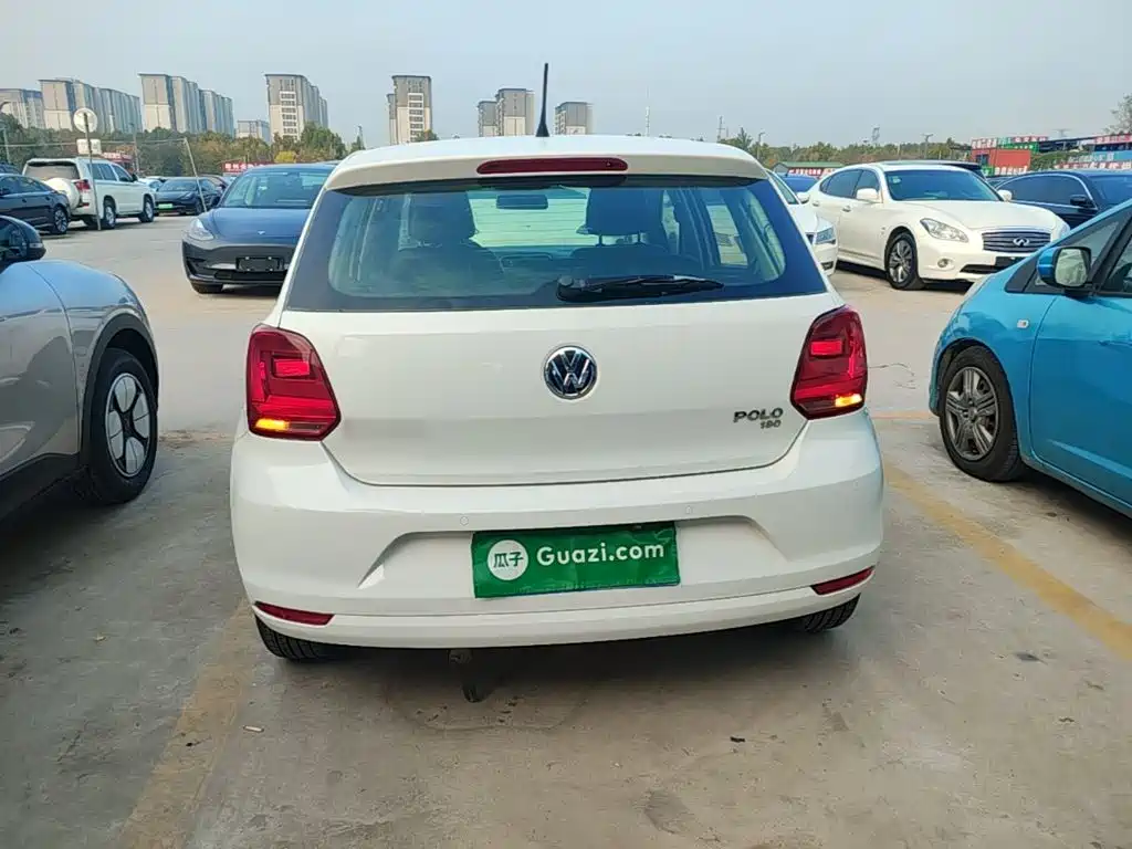 Volkswagen Polo — миниатюра 6