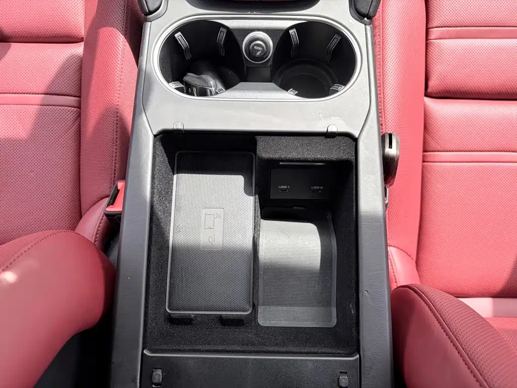 Porsche Cayenne — миниатюра 17