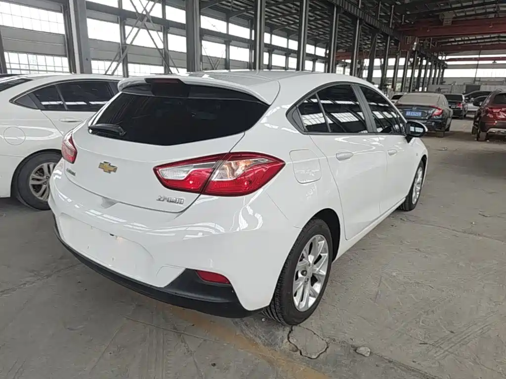 Chevrolet Cruze — миниатюра 7