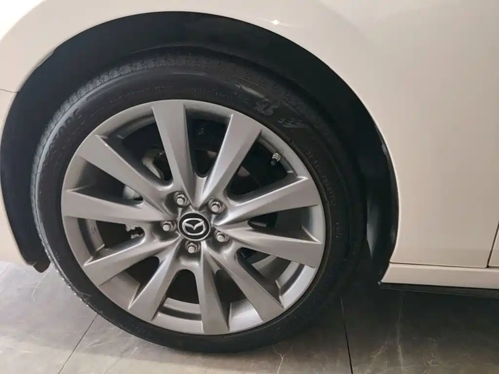 Mazda 3 Axela — миниатюра 23