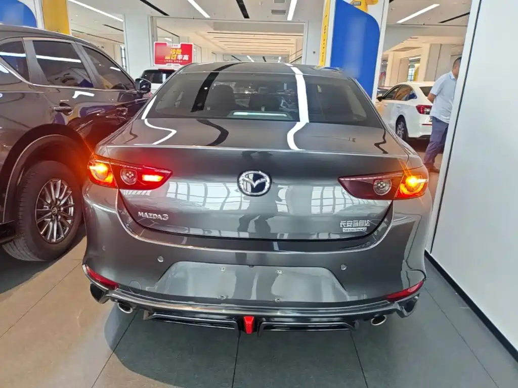 Mazda 3 Axela — миниатюра 6