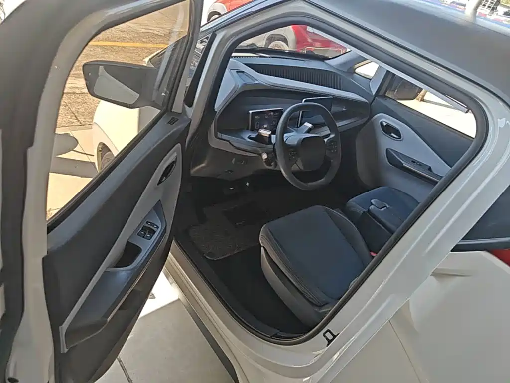 Baojun E200 — миниатюра 16