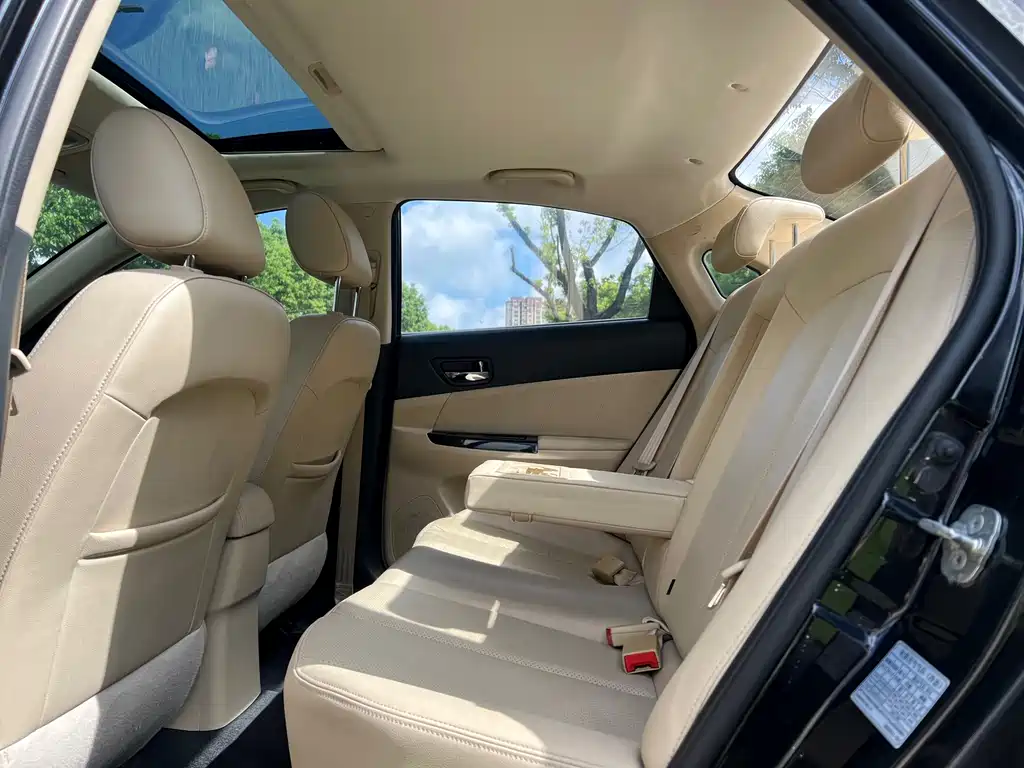 Changan Eado — миниатюра 6