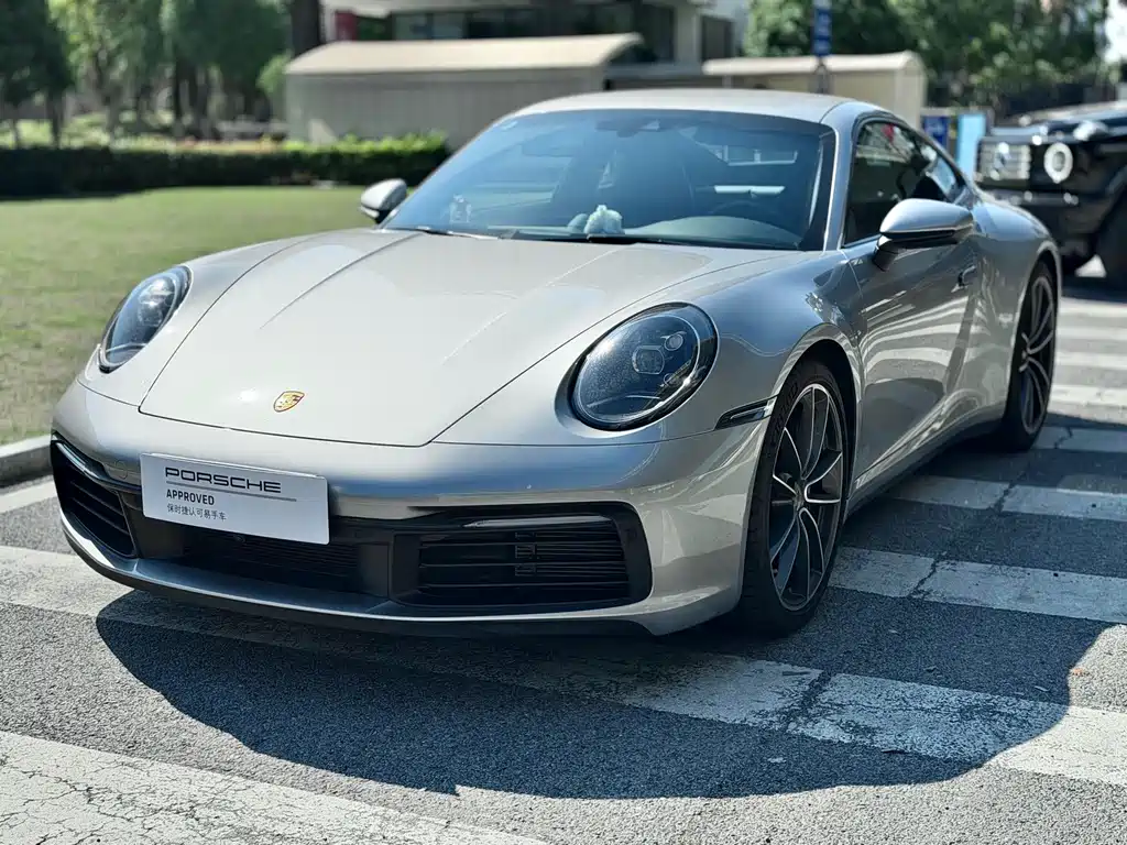 Porsche 911