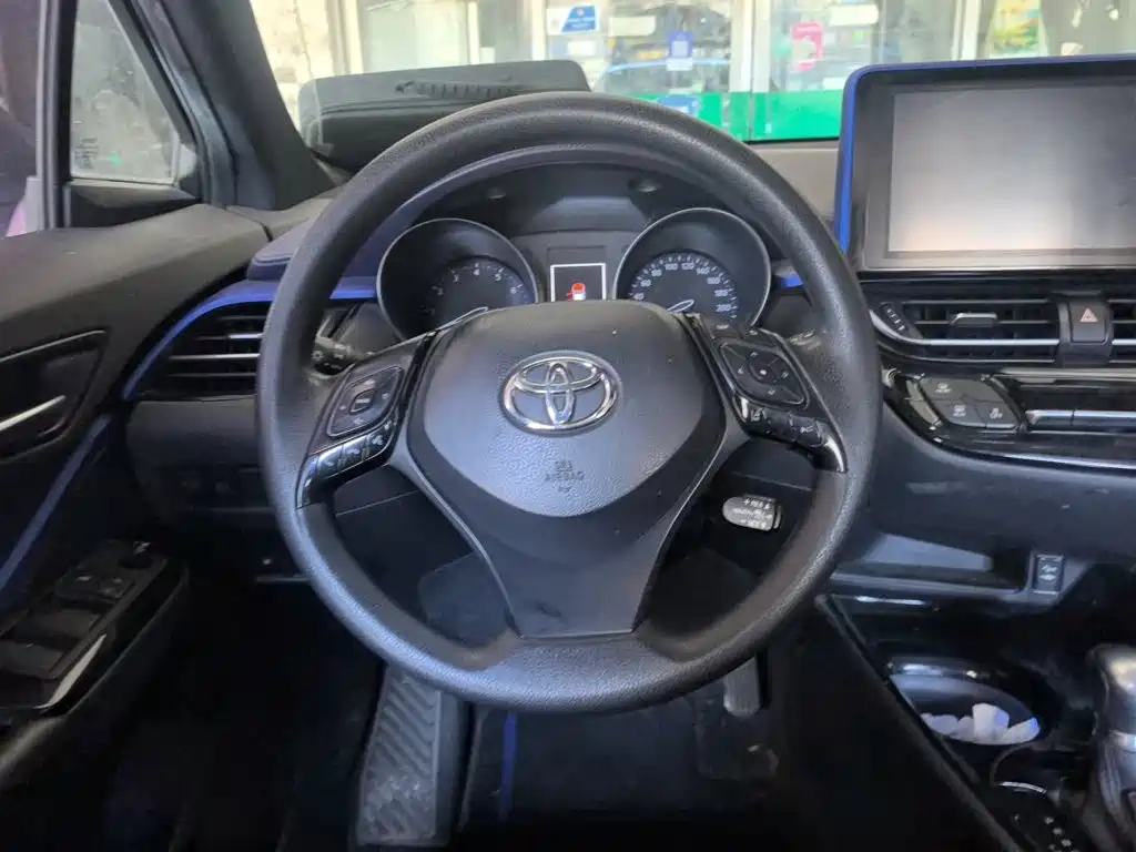 Toyota C-HR — миниатюра 3