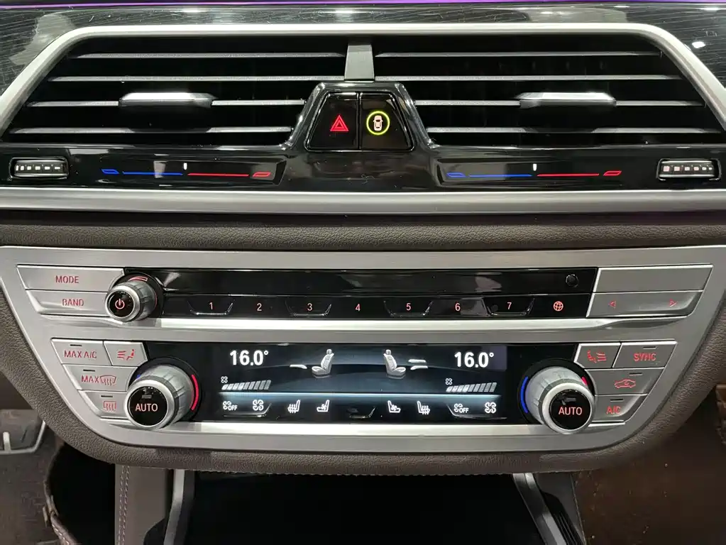 BMW 7 Series 7 2019 740Li Lead M Sport