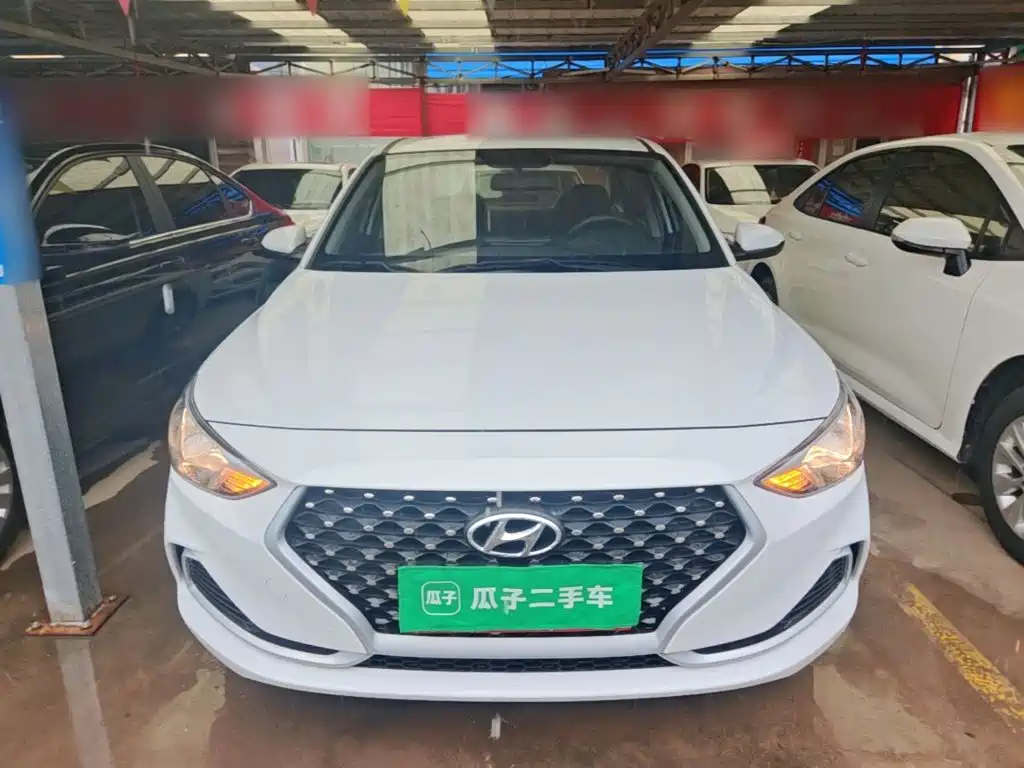Hyundai Elantra — миниатюра 3