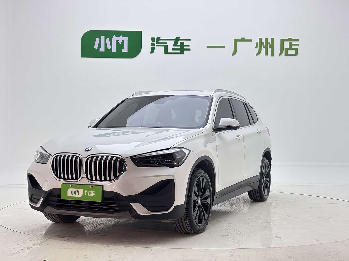 BMW X1 1.5 л 2021 г. Белый, пробег 39000 км