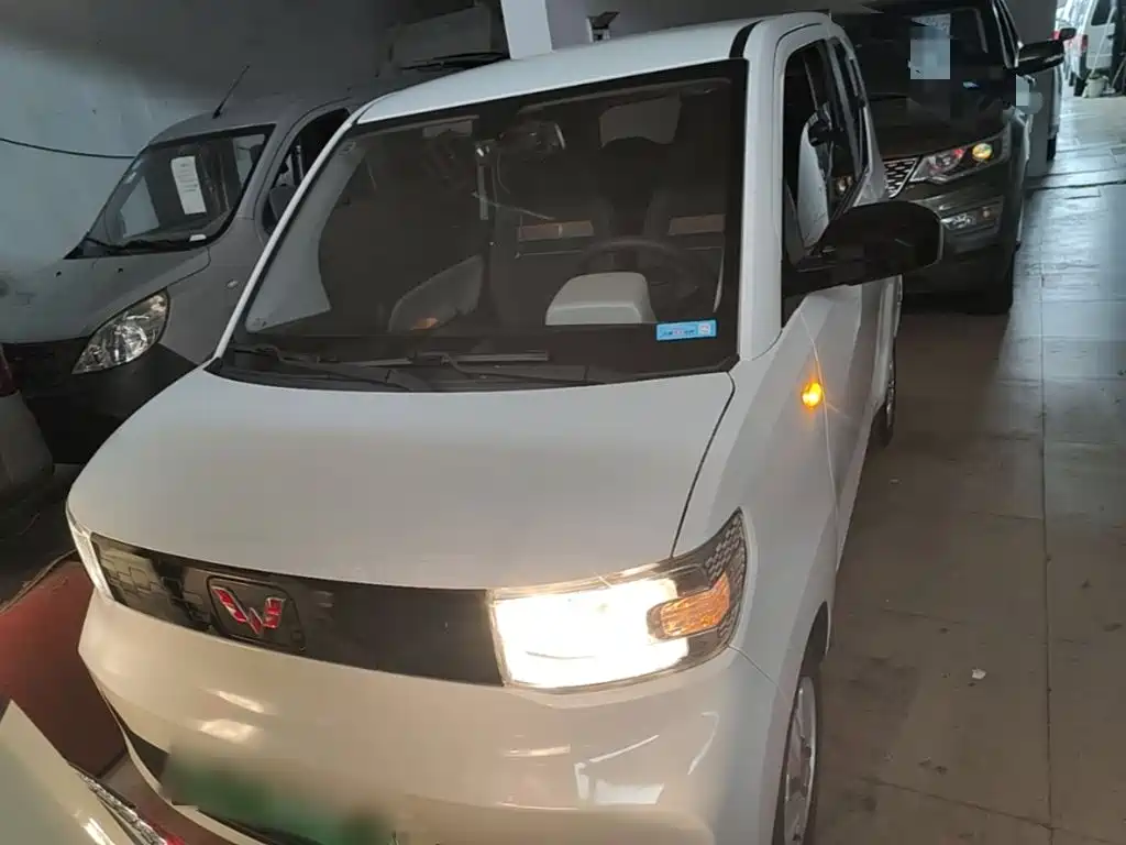 Wuling MINIEV — миниатюра 3