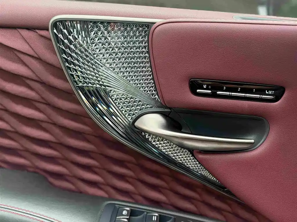Lexus LS — фотографии объявления, Фото 12