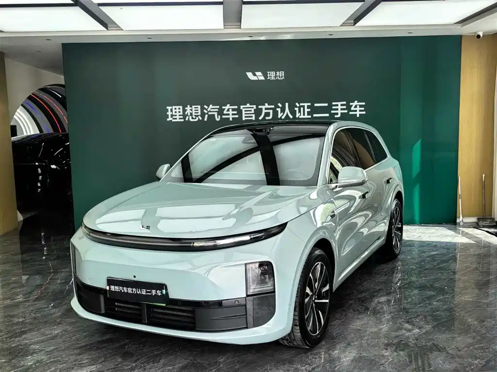 Li Auto Li L6 2025