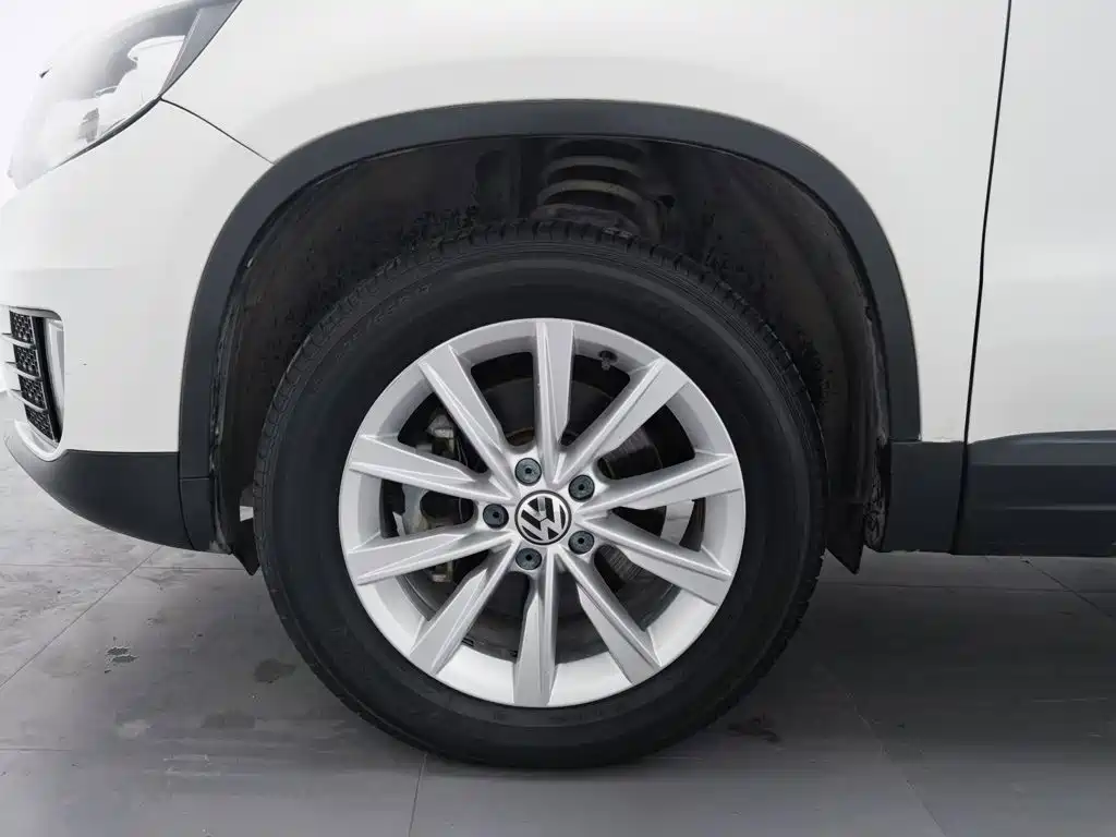 Volkswagen Tiguan — миниатюра 17