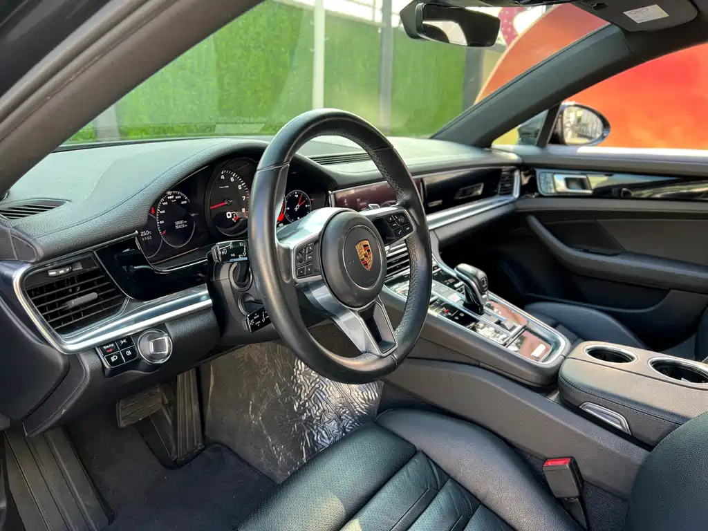 Porsche Panamera — миниатюра 9