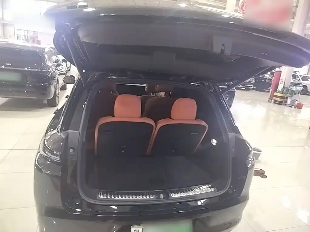 Li Auto Li L8 — миниатюра 19