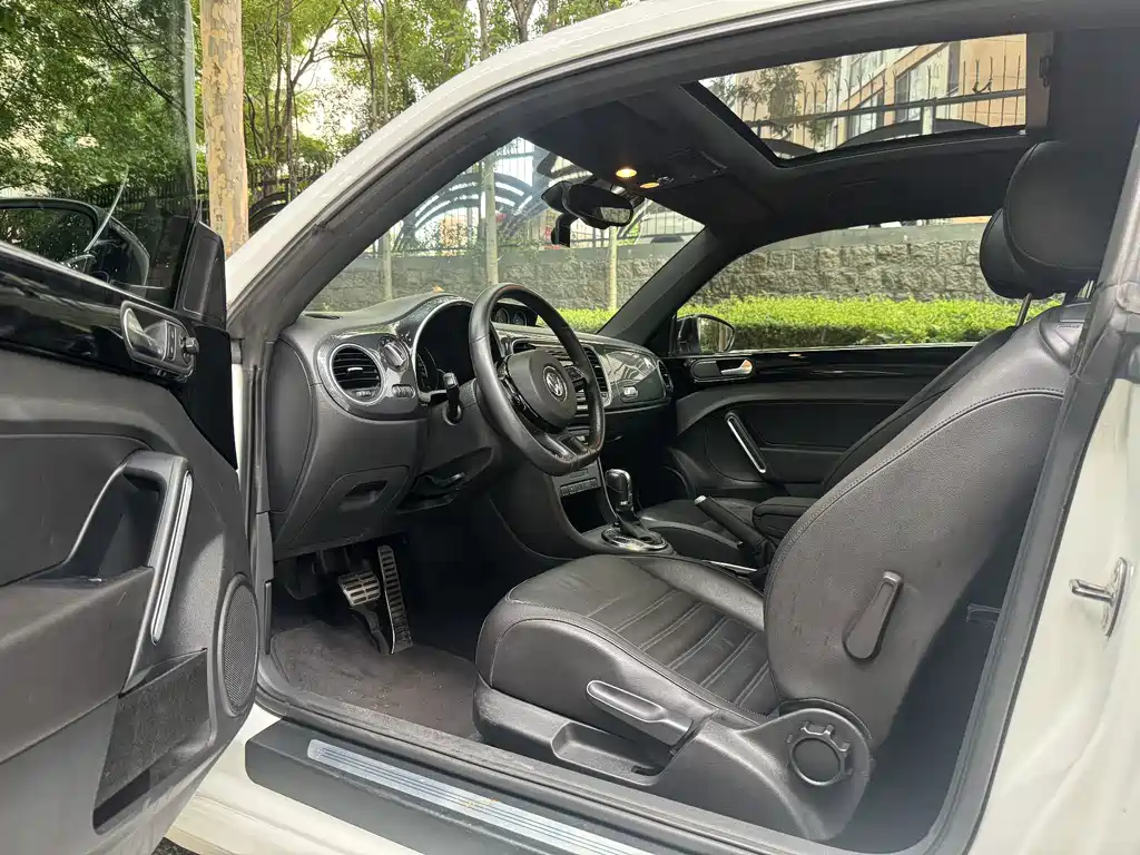 Volkswagen Beetle — миниатюра 4