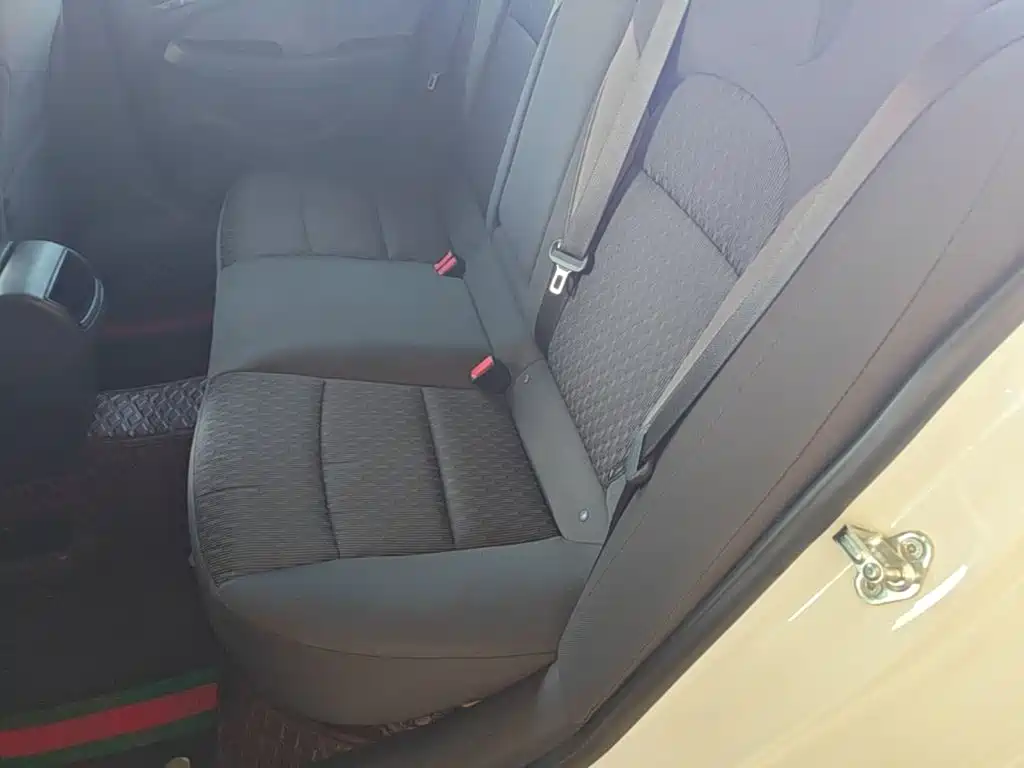 Chevrolet Malibu — миниатюра 17