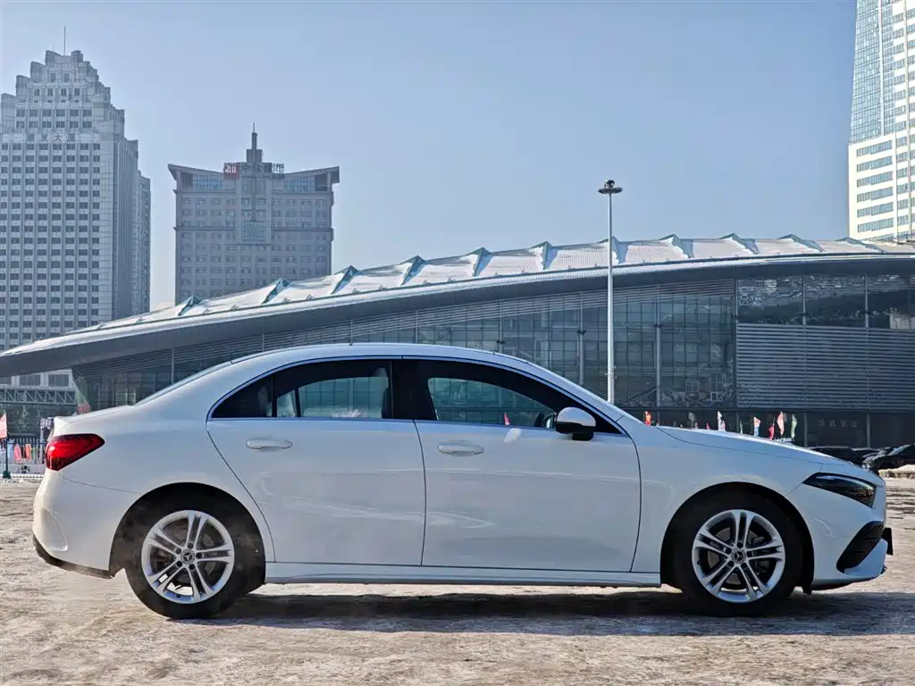 MERCEDES-BENZ A CLASS