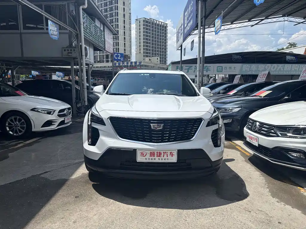 Cadillac XT4 — миниатюра 2