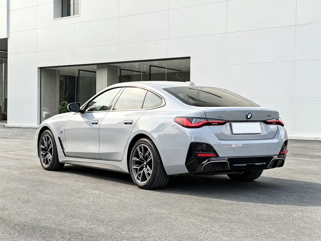 BMW i4 — миниатюра 15