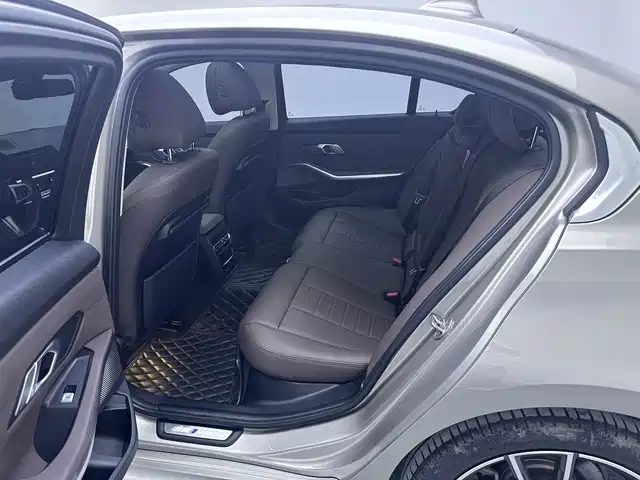 BMW 3 Series — миниатюра 14