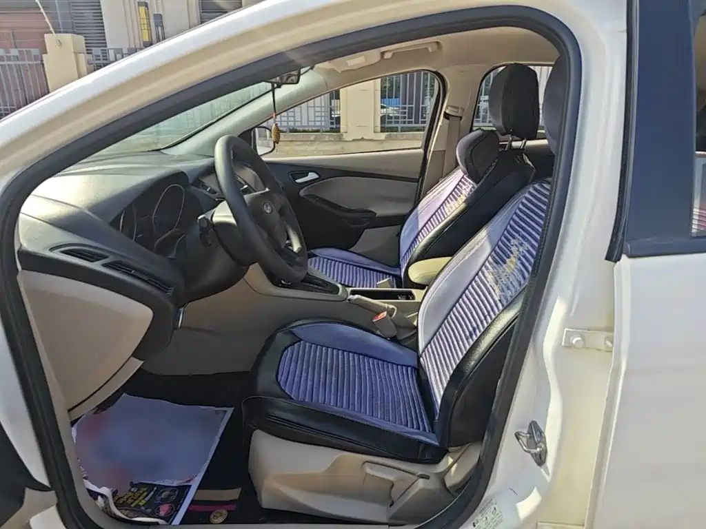 Ford Focus — миниатюра 15