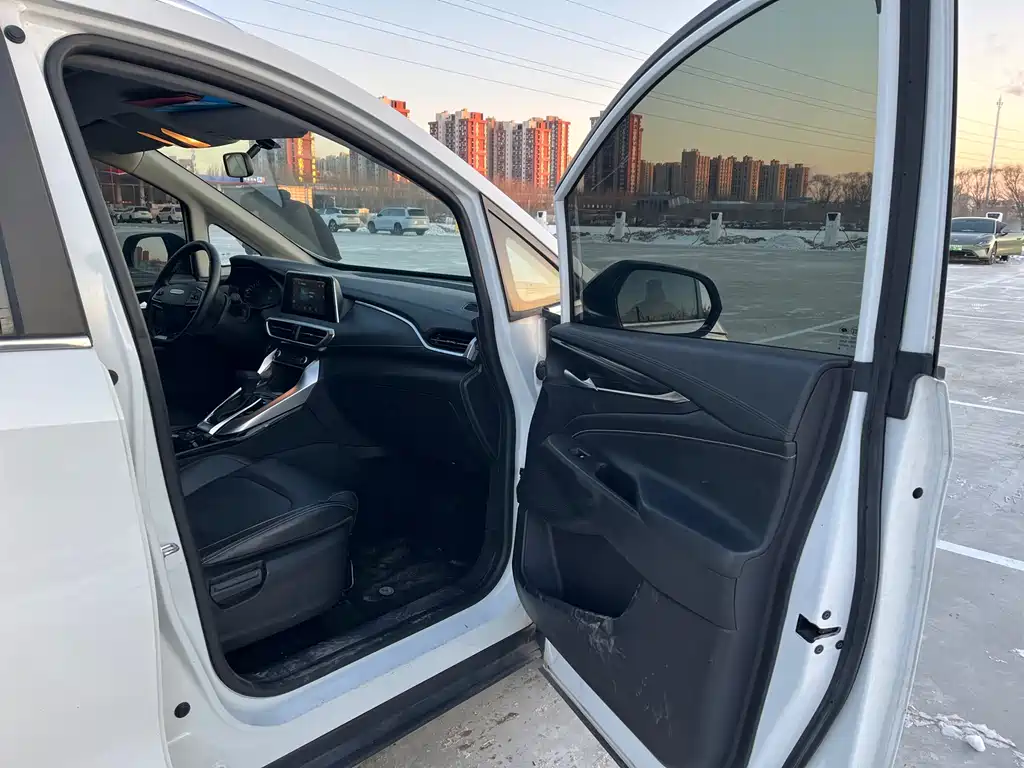 SAIC MAXUS CHASE G50