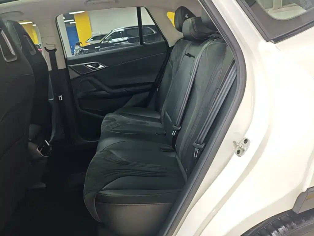 Roewe D5X DMH — миниатюра 17